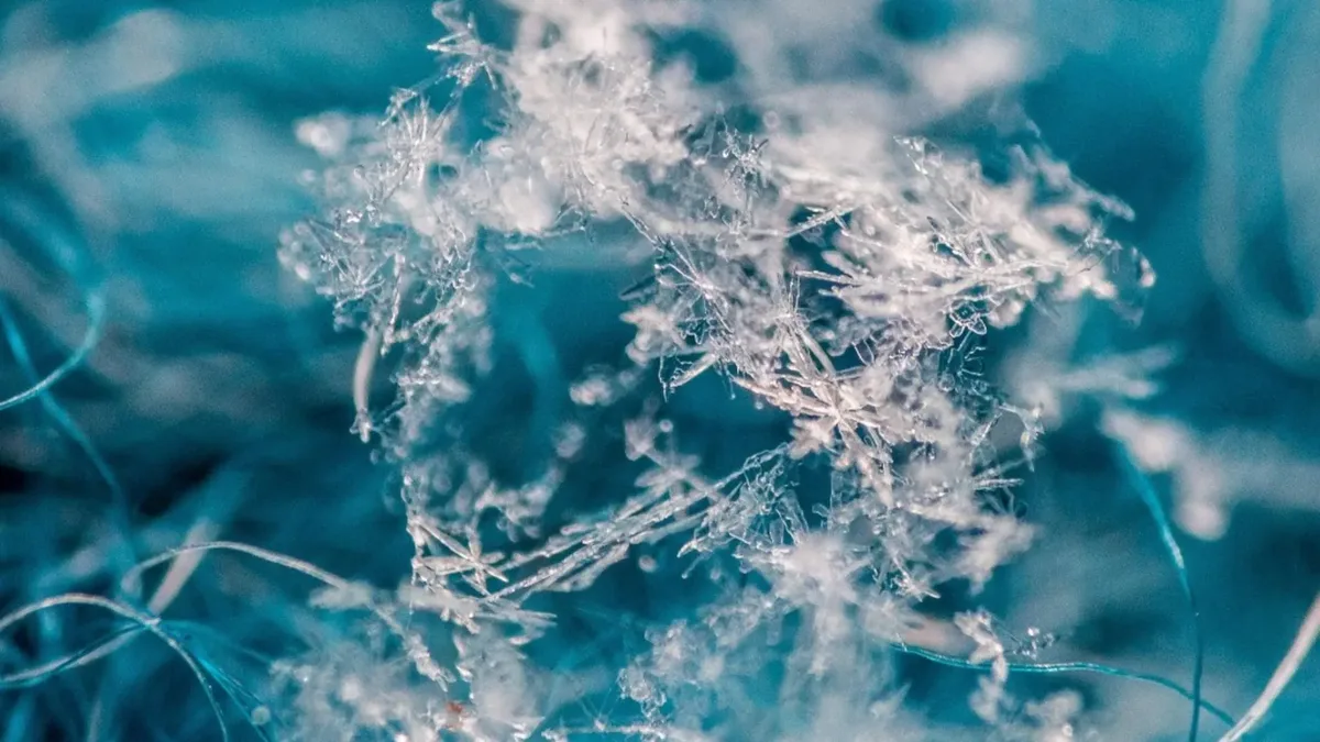 Fond décoratif flocon de neige utilisé sur le site de démonstration climatisation
